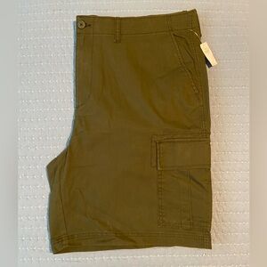 Men’s Green Cargo Shorts